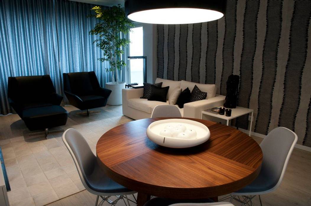 BAÍA DE LUANDA Spaceroom - Interior Design Salas de estar modernas