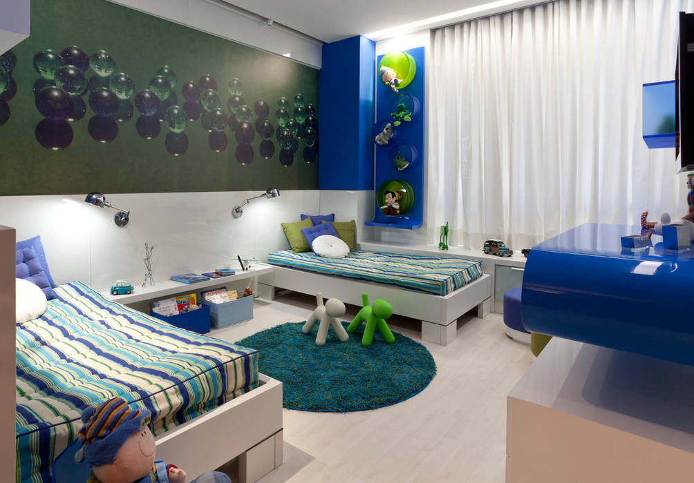 Casa Cor Minas - Quarto dos Netos, Interiores Iara Santos Interiores Iara Santos Quarto infantil clássico Mobília,Azul,Decoração,Conforto,Mesa,Sofá,Iluminação,Design de interiores,Piso,Cortina