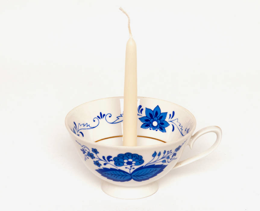 Lieselotte Kerzenhalter aus Vintage-Sammeltasse Lieselotte Landhaus Küchen Porzellan Blau Beleuchtung