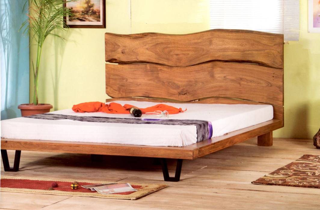 homify Cuartos de estilo ecléctico Madera maciza Multicolor Camas y cabeceras