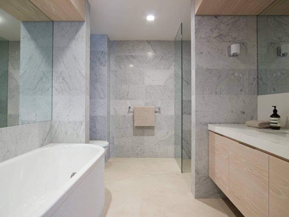 Avalon House, Greg Natale Design Greg Natale Design Modern bathroom