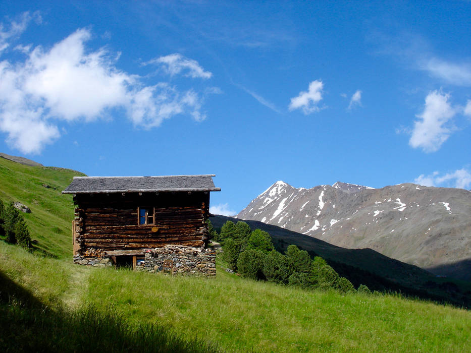 Il recupero di una dimora temporanea, Studio Zazzi Studio Zazzi Maisons rurales