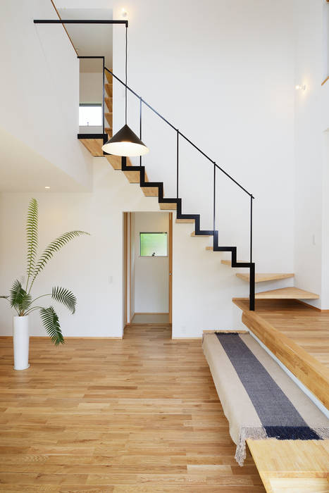 末広通の家, 株式会社kotori 株式会社kotori Modern Corridor, Hallway and Staircase