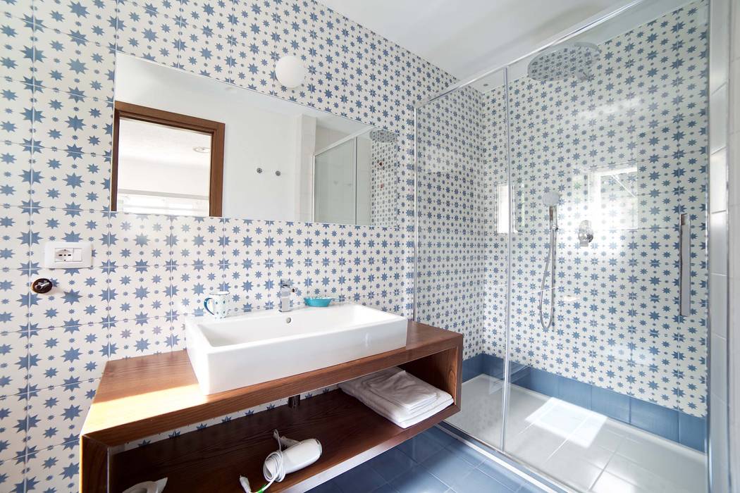 HOTEL VILLA VIGNOLA - VASTO (CH), CERAMICHE MUSA CERAMICHE MUSA Śródziemnomorska łazienka Ceramika Dekoracje
