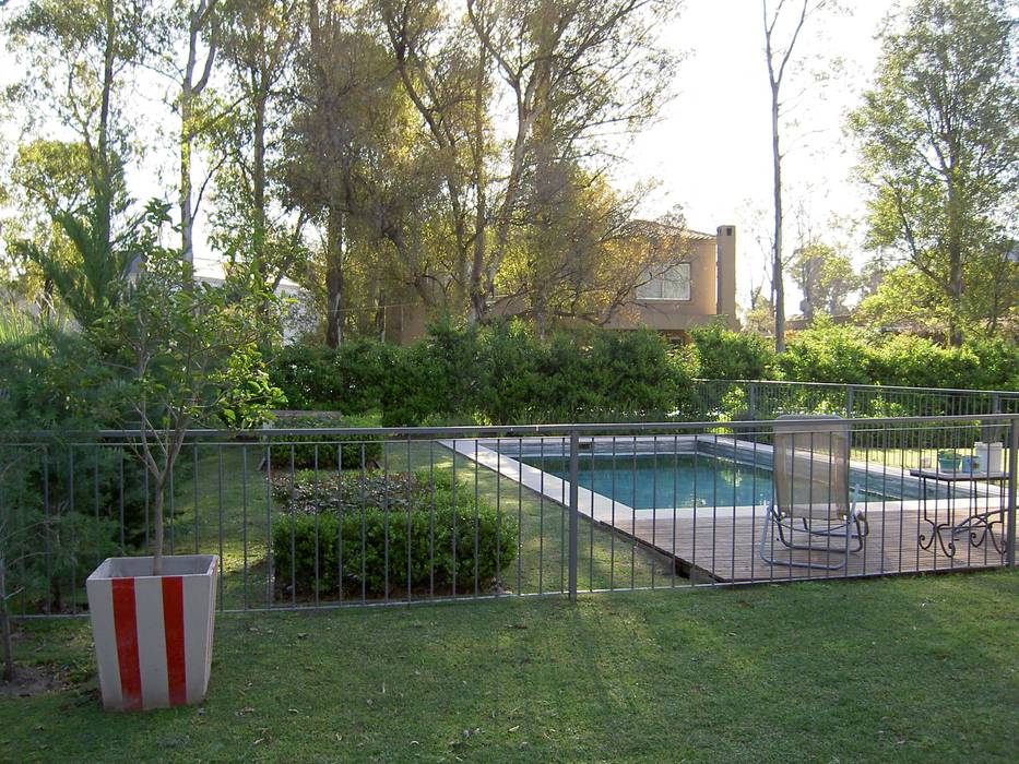 un jardin de cuentos BAIRES GREEN Jardines de estilo clásico