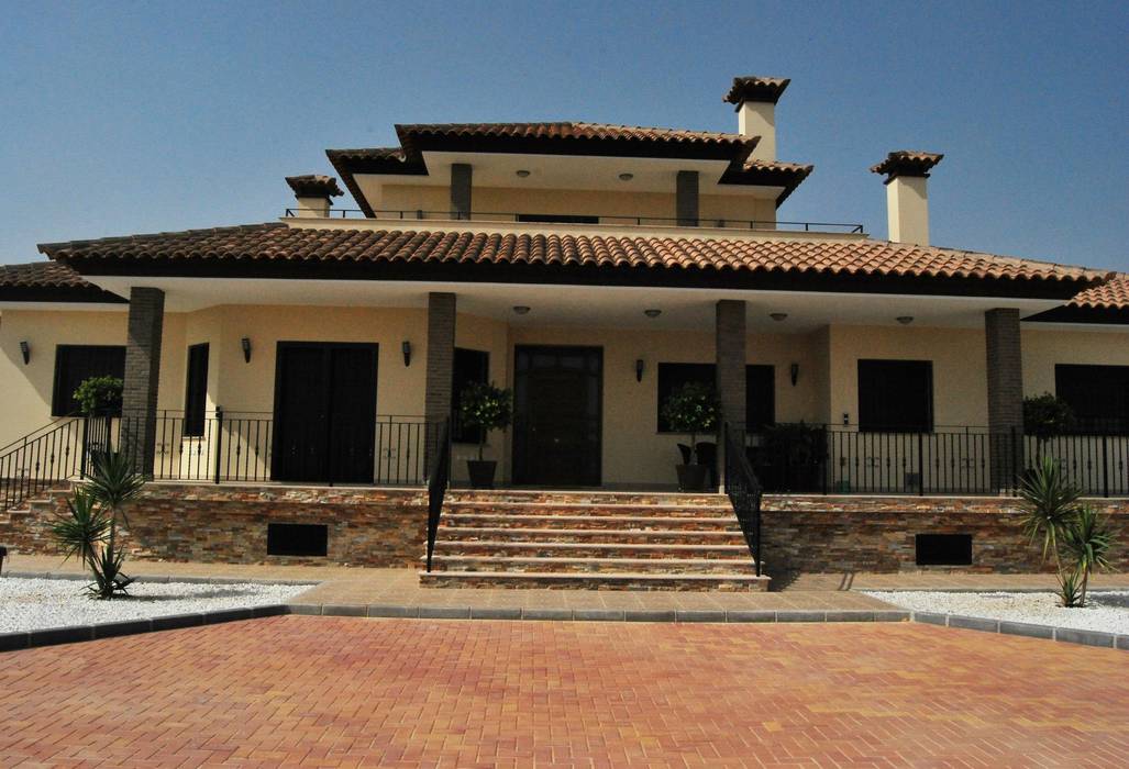Casa en la huerta de Lorca / Sergio Ratzlaff, aiaestudio, s.l.p. aiaestudio, s.l.p. Classic style houses