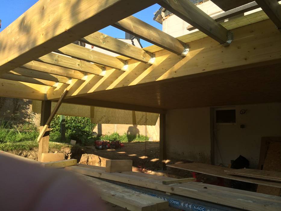 Extension ossature bois sur pilotis, BCM BCM Balcon, Veranda & Terrasse modernes