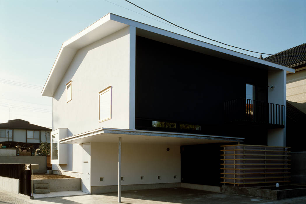 八幡町の家, 桐山和広建築設計事務所 桐山和広建築設計事務所 Moderne huizen