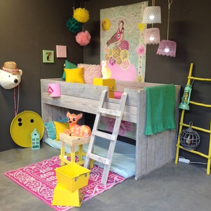 Bedden, Zomerzoen Zomerzoen Country style nursery/kids room