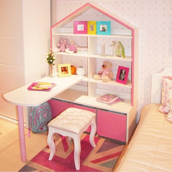 Ambiente Infantil com estante casinha de bonecas INTERCASA MÓVEIS INFANTIS E JUVENIS Quarto infantil moderno Madeira Efeito de madeira Armários e cômodas