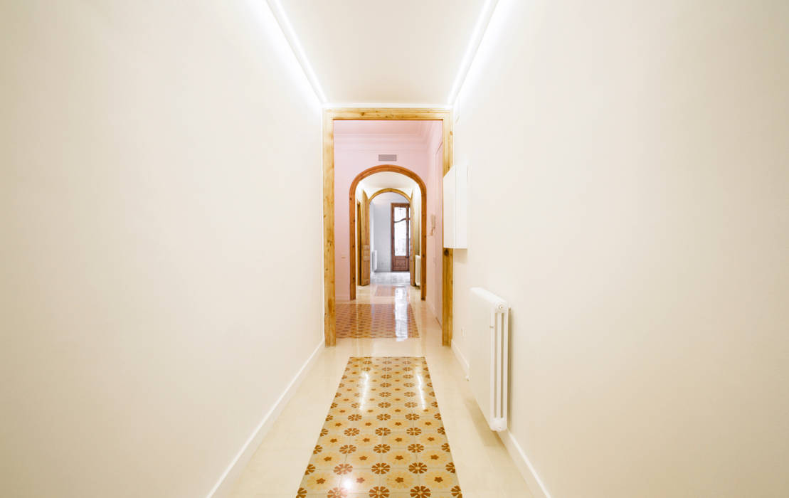 Reforma integral Gran de Gràcia, OAK 2000 OAK 2000 Scandinavian style corridor, hallway& stairs