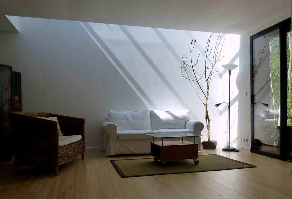 Un Loft à l'Orée du Bois, AADD+ AADD+ Minimalist living room