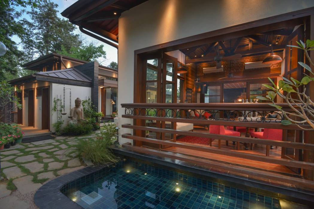 Chattarpur Farmhouse New Delhi, monica khanna designs monica khanna designs Modern pool Pool