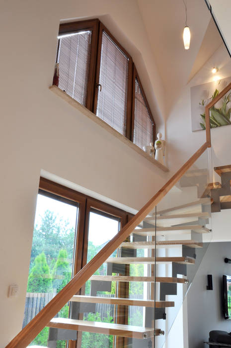 homify Pasillos, vestíbulos y escaleras modernos