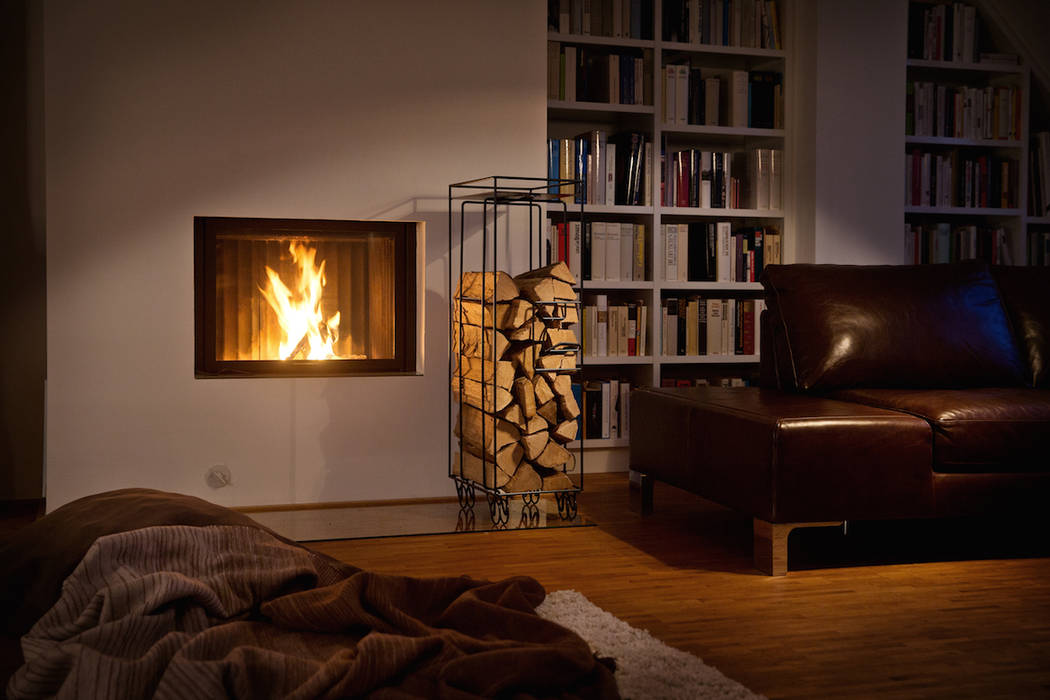 homify Living room Fireplaces & accessories