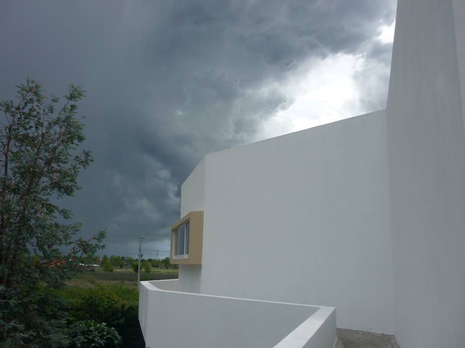 Casa FR, FLORES ROJAS Arquitectura FLORES ROJAS Arquitectura Casas de estilo minimalista