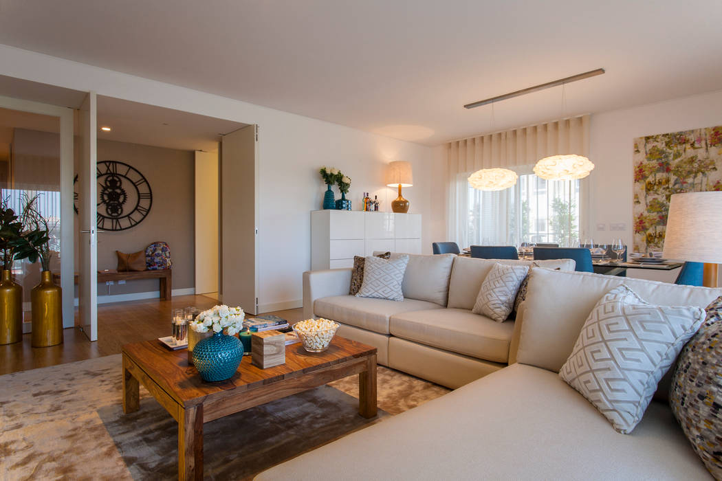 Sala Comum Salas de estar modernas por Traço Magenta - Design de Interiores Moderno