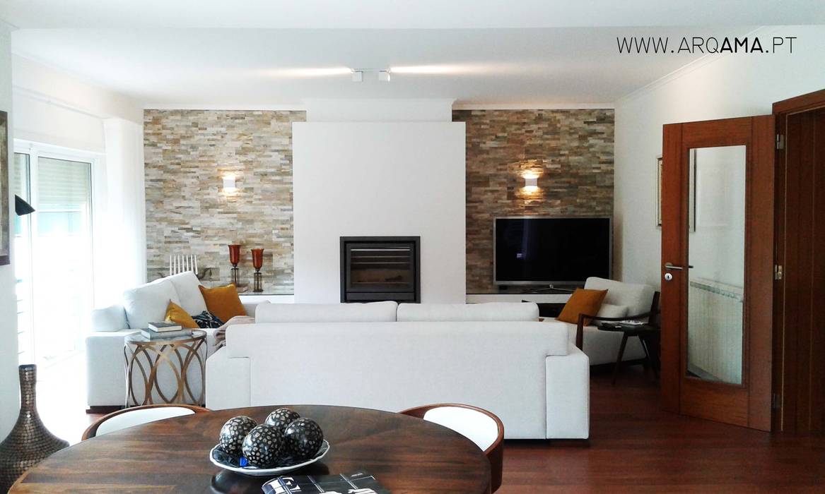 Moradia Golf, ARQAMA - Arquitetura e Design Lda ARQAMA - Arquitetura e Design Lda Wohnzimmer im Landhausstil