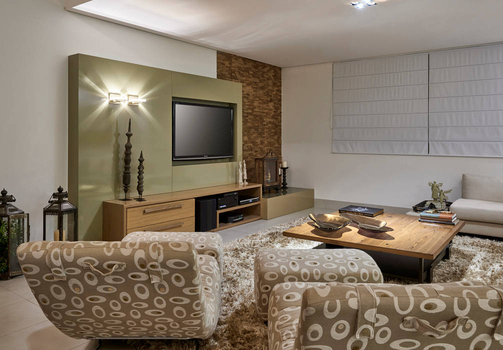 Salas de estar modernas por Isabela Canaan Arquitetos e Associados Moderno