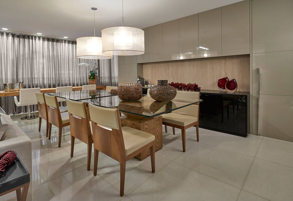 Apartamento MW, Isabela Canaan Arquitetos e Associados Isabela Canaan Arquitetos e Associados ห้องทานข้าว