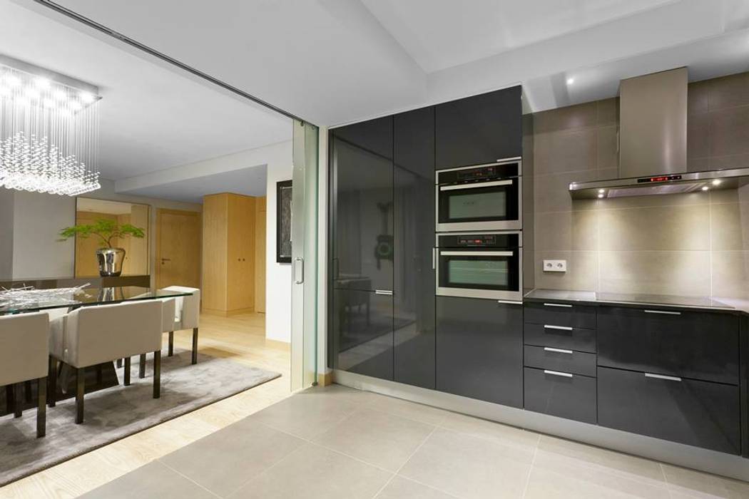 Sónia Cruz - Arquitecturaが手掛けたキッチン, モダン   