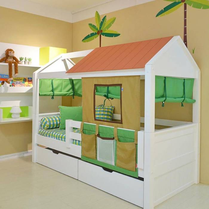 Cantinho do Quarto infantil com Bi-Cama Casinha Tema Safari INTERCASA MÓVEIS INFANTIS E JUVENIS Quarto infantil moderno Madeira Efeito de madeira Camas e berços