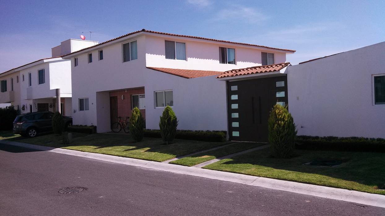 CASA REAL DEL BOSQUE, CORREGIDORA QUERETARO, MEX, LOGE ARQUITECTOS LOGE ARQUITECTOS Casas modernas