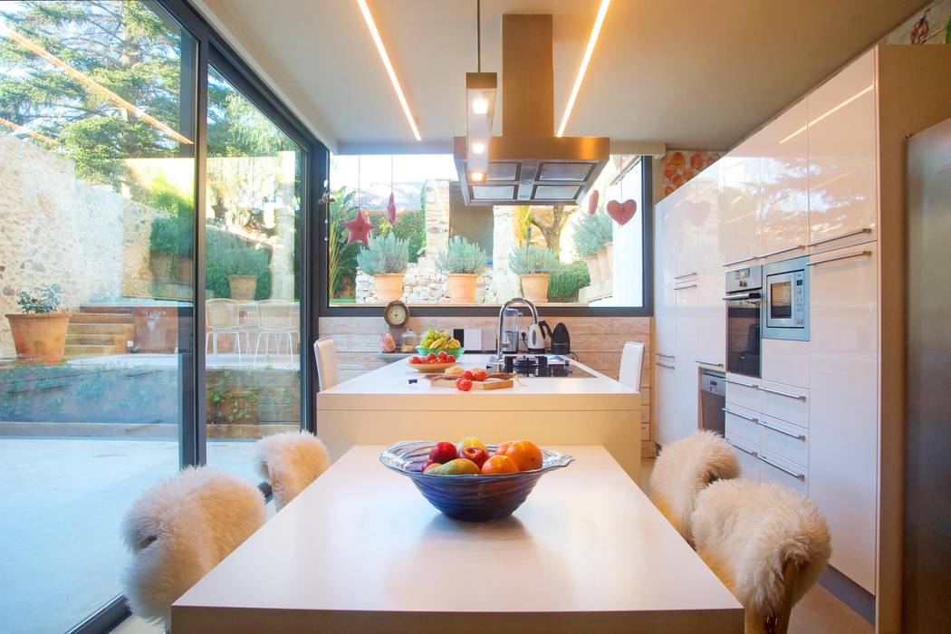  Kitchen by Brick Serveis d'Interiorisme S.L.