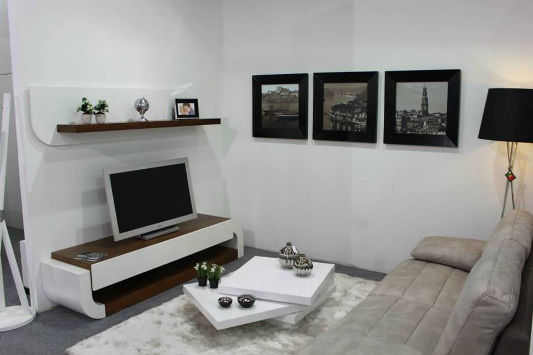 Sala de Estar/Jantar Gabriela BS Interiores Salas de estar modernas TV e mobiliário