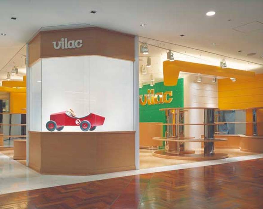 VILACおもちゃショップ/ VILAC Toy Shop, Guen BERTHEAU-SUZUKI Co.,Ltd. Guen BERTHEAU-SUZUKI Co.,Ltd. Espaces commerciaux Espaces commerciaux