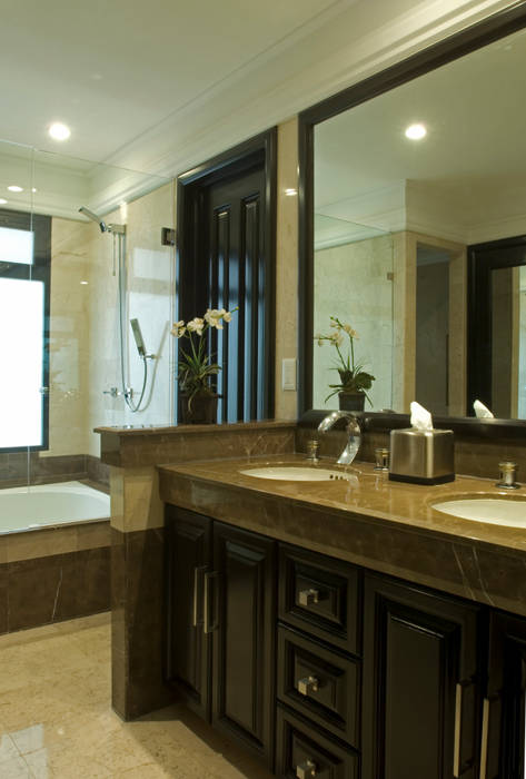 homify Classic style bathrooms Marble