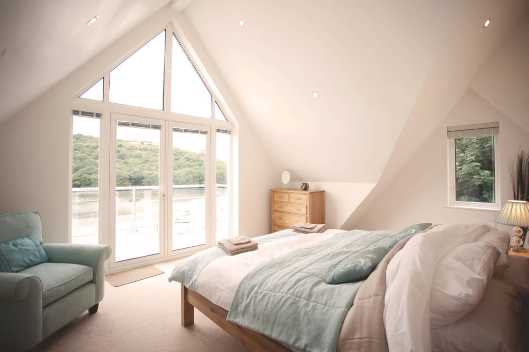 Driftwood House, Golant Laurence Associates Modern style bedroom