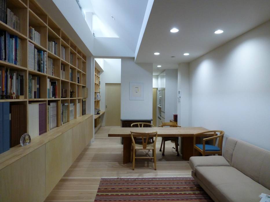 南魚屋町の家, 簑原建築設計事務所 簑原建築設計事務所 Minimalist dining room Wood Wood effect