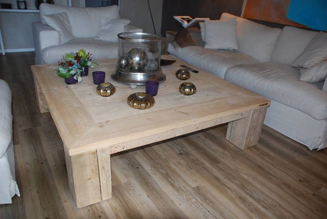 Tische und Bänke aus Bauholz , Tischlerei Charakterstück Tischlerei Charakterstück Living room Side tables & trays