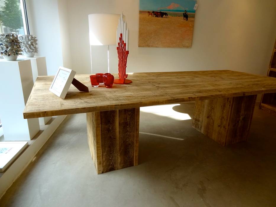 Tische und Bänke aus Bauholz , Tischlerei Charakterstück Tischlerei Charakterstück Modern dining room Tables