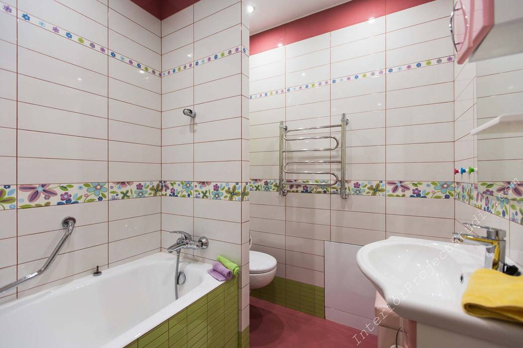 Ванная комната при спальне девочки INTERIOR PROJECT studio