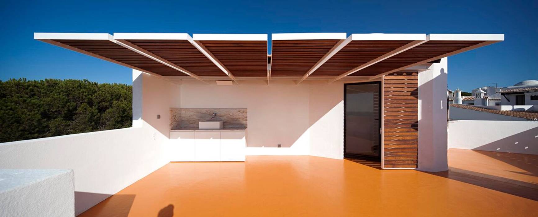 от Camarim Arquitectos