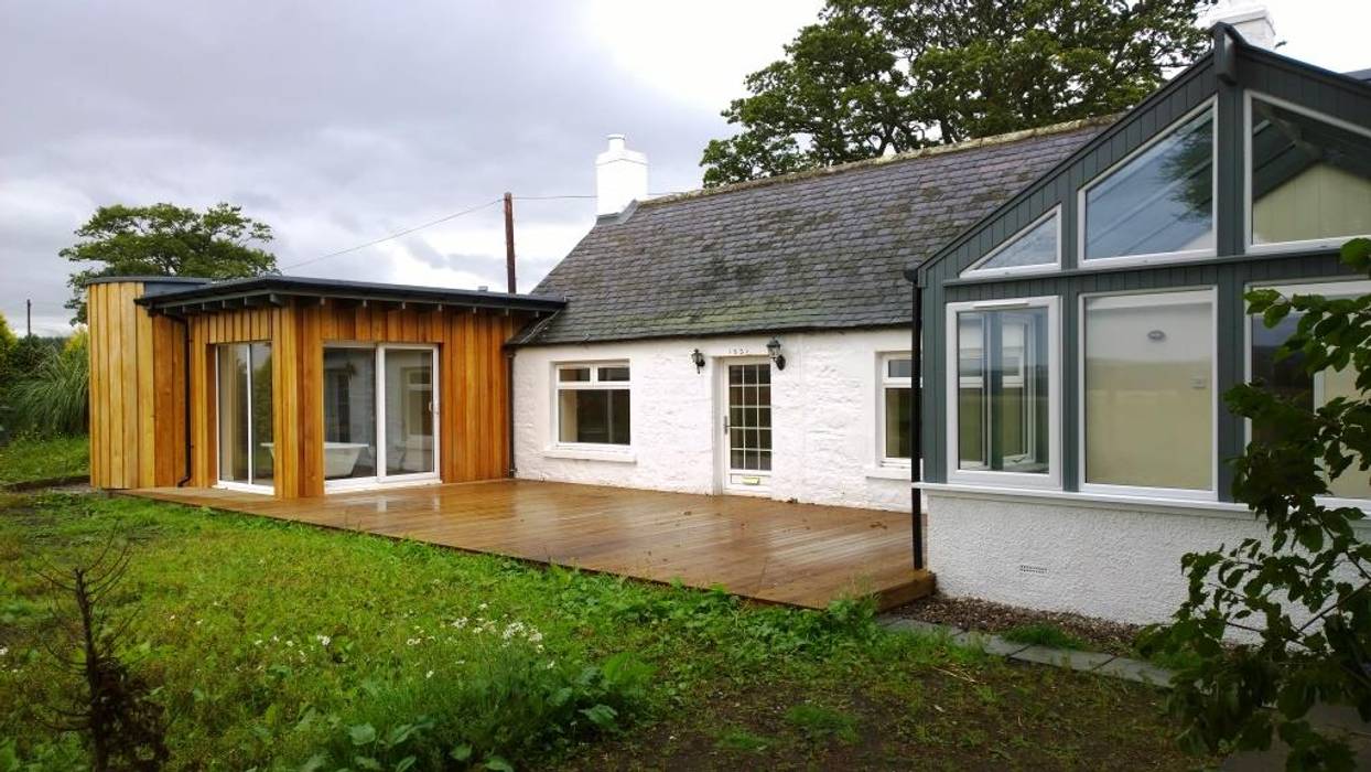 Traditional cottage Architects Scotland Ltd Rustic style houses