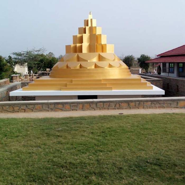 shriyantra temple at laxmiwadi CREATORS Rustic style houses