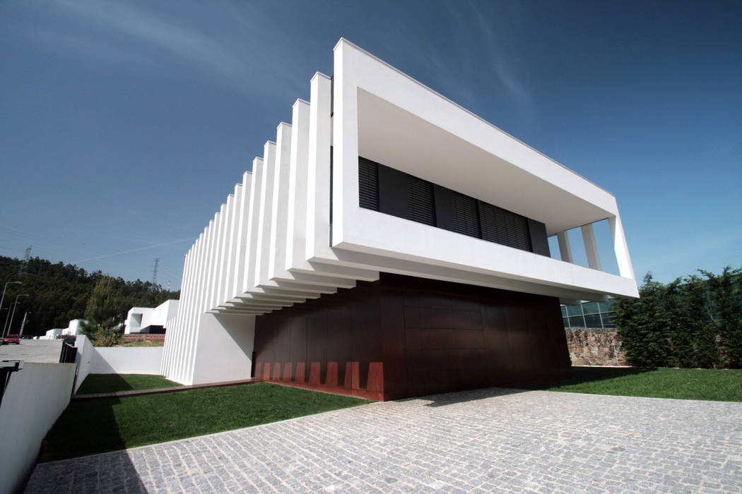 STL_03, TRAMA arquitetos TRAMA arquitetos モダンな 家