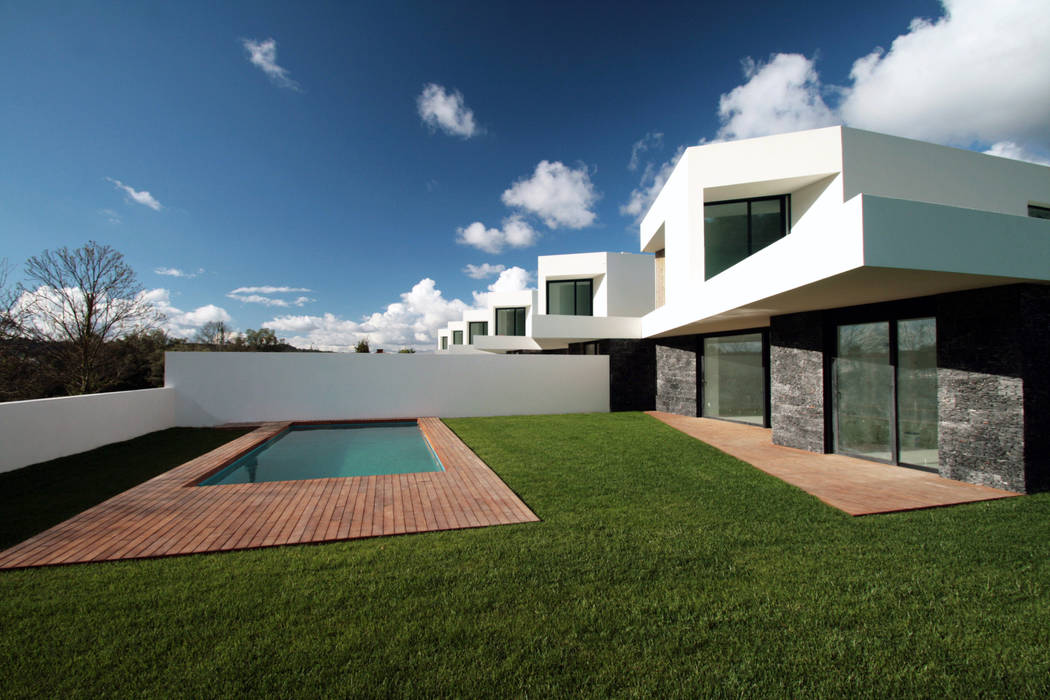 Pátios d'Este, TRAMA arquitetos TRAMA arquitetos 現代房屋設計點子、靈感 & 圖片