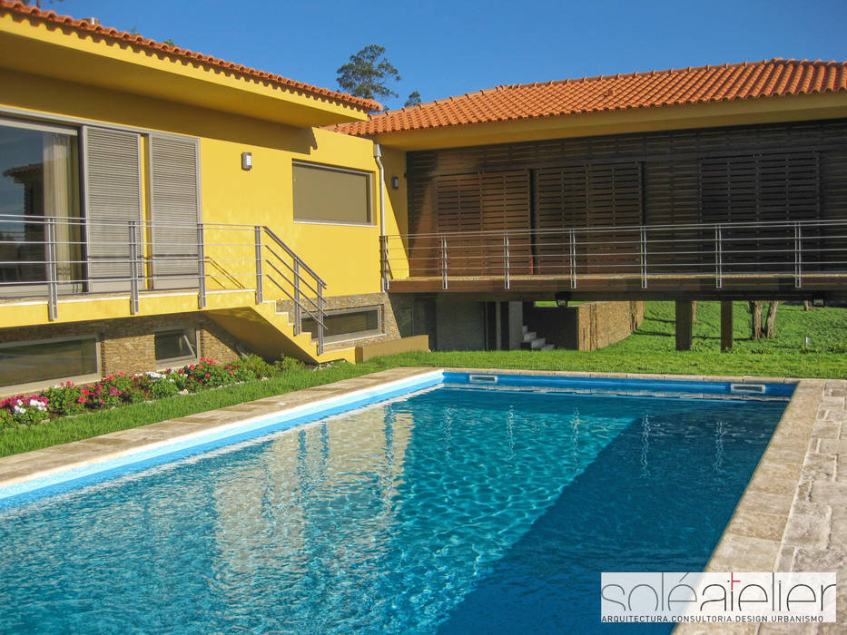 Casa de DÉM, Caminha, SOLE ATELIER, LDA SOLE ATELIER, LDA Rustic style house