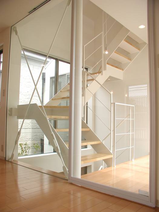 階段 Unico design一級建築士事務所 オリジナルスタイルの 玄関&廊下&階段