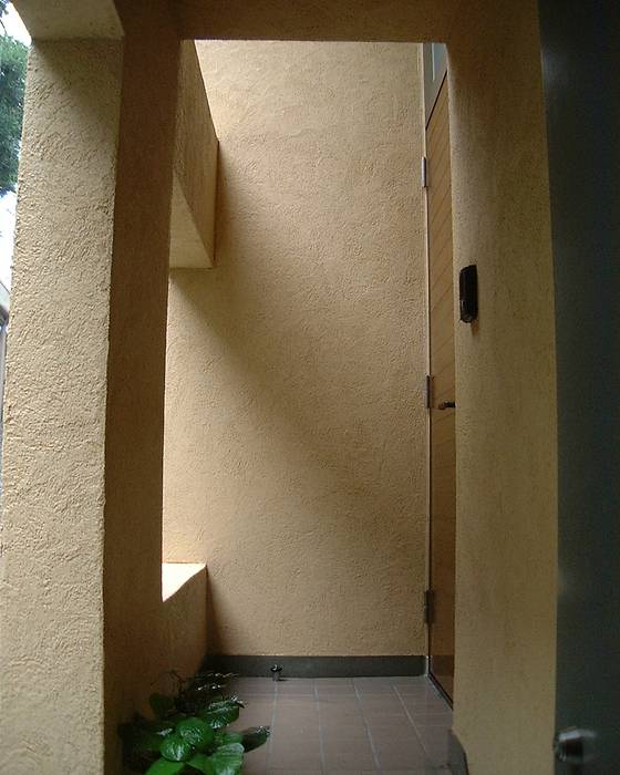 箱根の家 一級建築士事務所Architec クラシカルスタイルの 玄関&廊下&階段