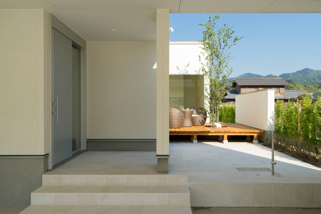 囲い庭の家 玄関 フォーレストデザイン一級建築士事務所 Homify