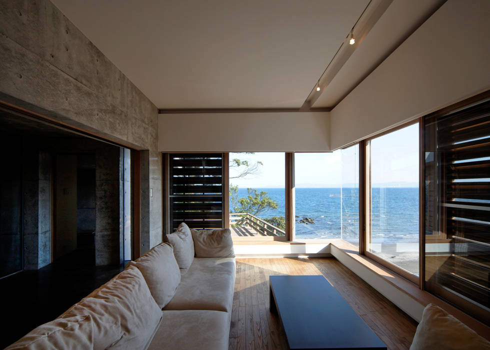 floating, 大井立夫設計工房 大井立夫設計工房 Modern living room