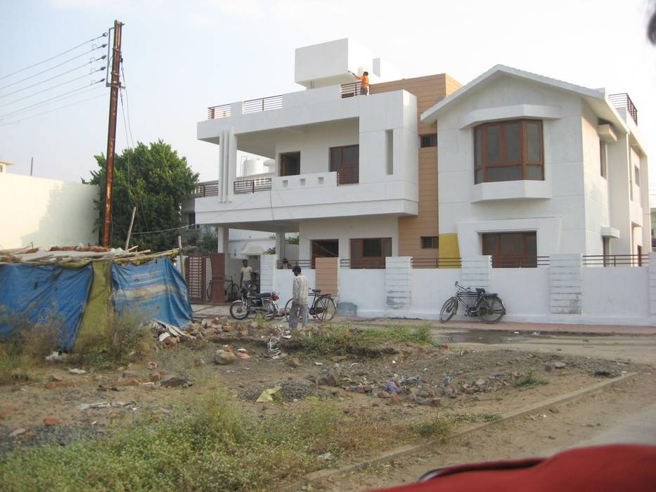 Construction / Civil Work, S.R. Buildtech – The Gharexperts S.R. Buildtech – The Gharexperts Asian style houses