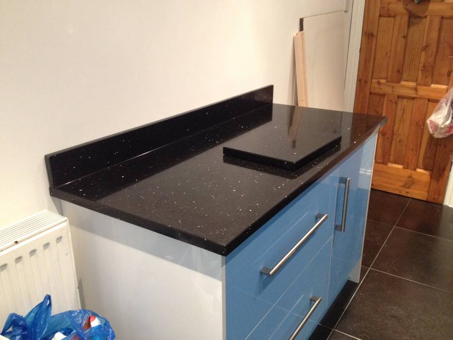 Silestone Stellar Negro Quartz Marbles Ltd Cocinas de estilo moderno