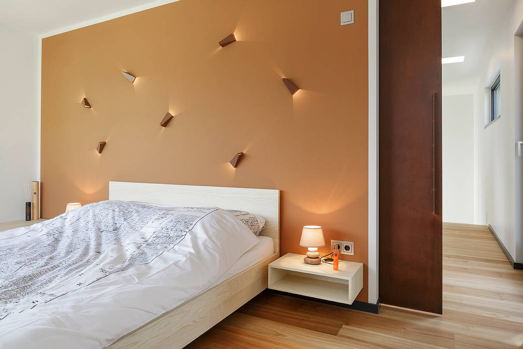 LUXHAUS Musterhaus München, Lopez-Fotodesign Lopez-Fotodesign Modern style bedroom