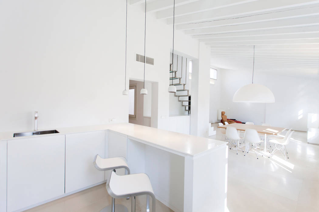 Penthouse HT Palma, ISLABAU constructora ISLABAU constructora Minimalist kitchen